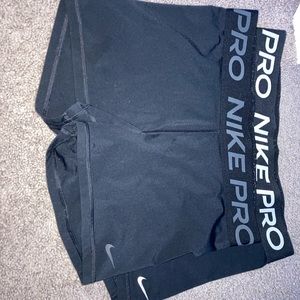 Nike pros large